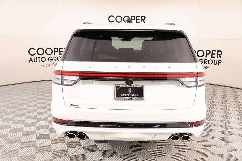 New 2025 Lincoln Aviator Reserve w/ Jet Appearance Package image 23