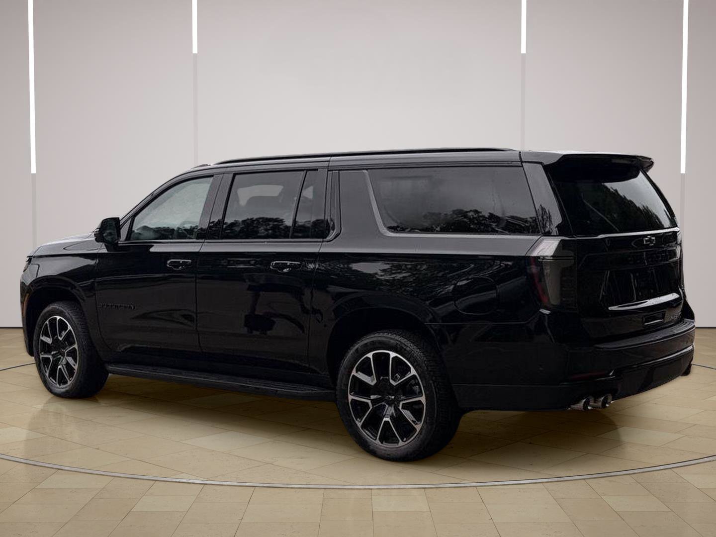 New 2026 Chevrolet Suburban RST w/ Advanced Technology Package AWD/4WD image 3