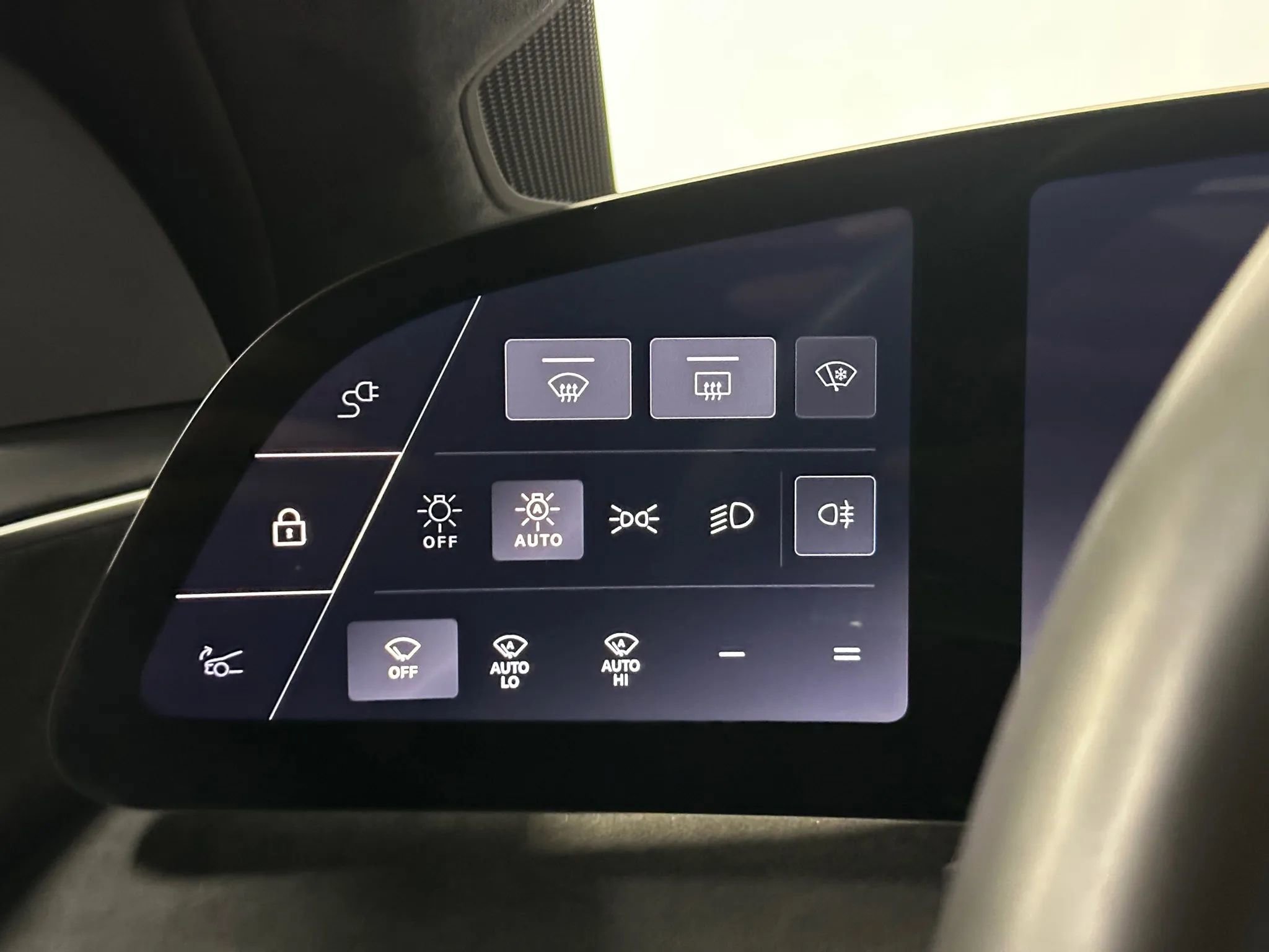 Used 2022 Lucid Air Grand Touring image 37