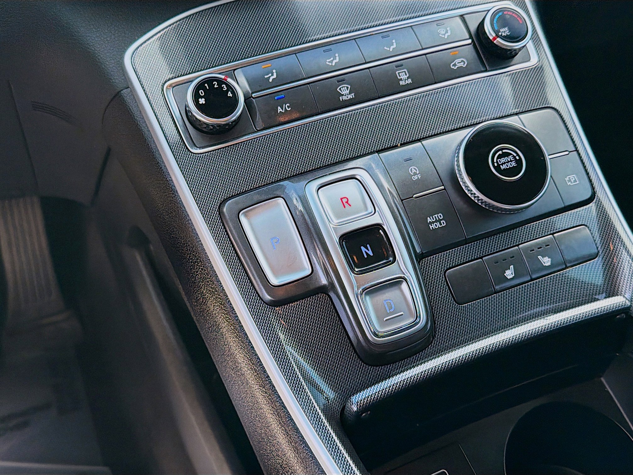 Used 2022 Hyundai Santa Fe SEL image 15