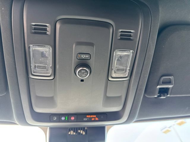 Used 2025 Chevrolet Tahoe LT AWD/4WD image 27