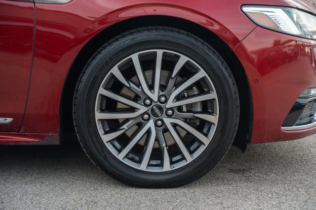 Used 2017 Lincoln Continental Select w/ Technology Package image 5