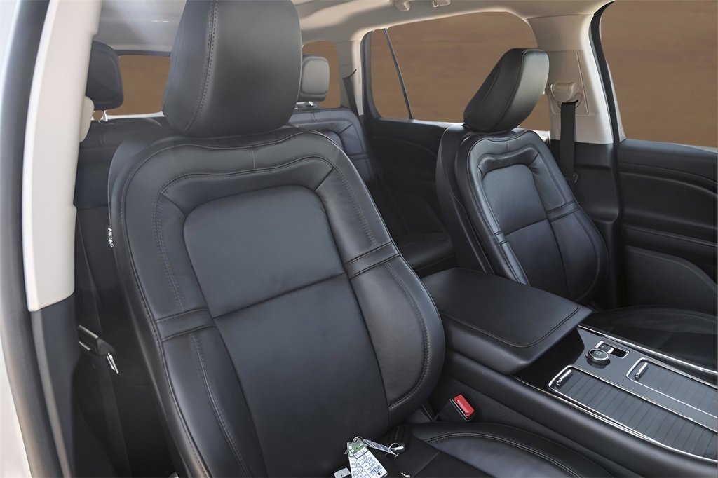 Used 2023 Lincoln Aviator Grand Touring w/ Elements Package Plus image 31