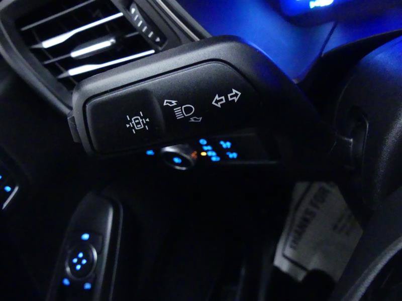Used 2022 Ford Escape SEL w/ Technology Package FWD image 18