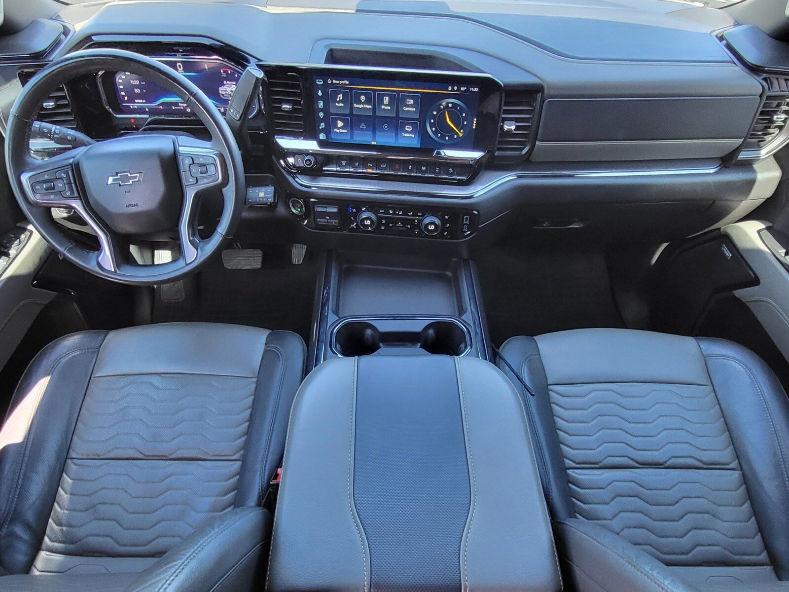 Used 2025 Chevrolet Silverado 2500 ZR2 w/ Technology Package image 13