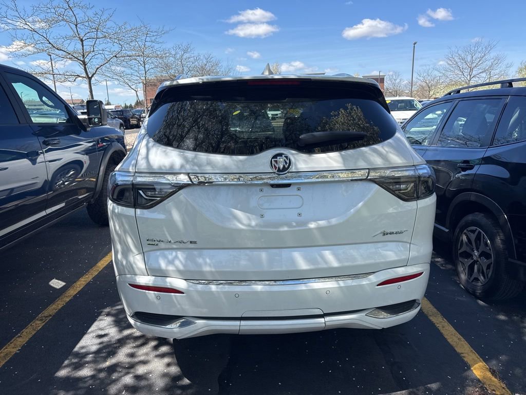 Used 2023 Buick Enclave Avenir image 15