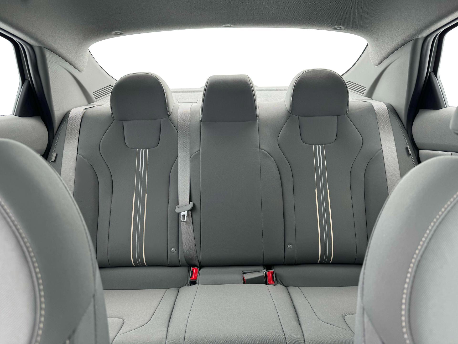 New 2025 Hyundai Elantra SEL image 16