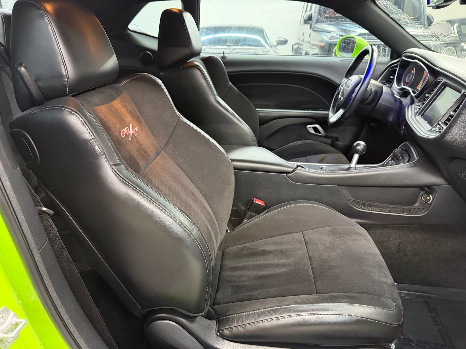 Used 2015 Dodge Challenger R/T Scat Pack w/ Leather Interior Group image 24