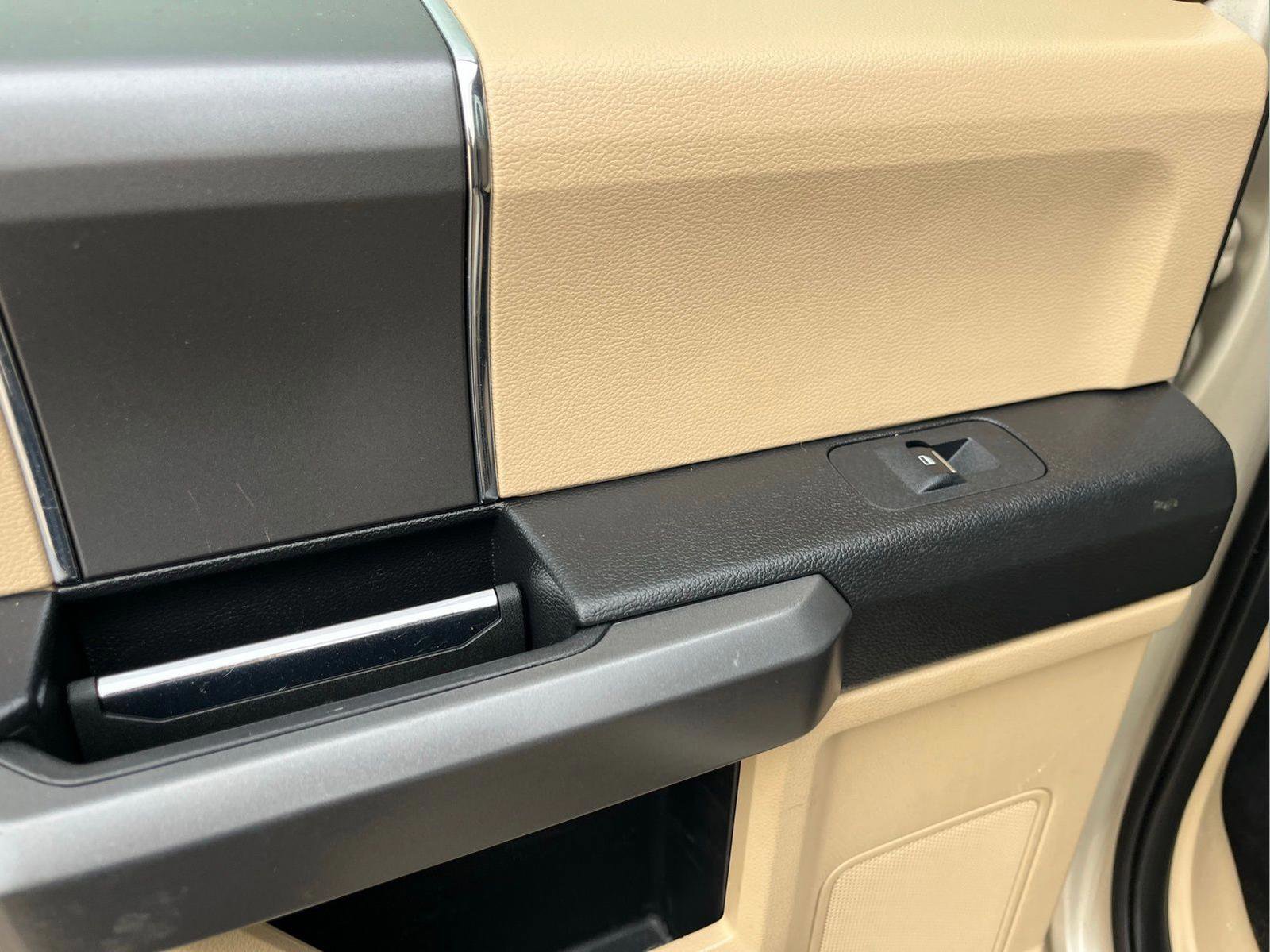 Used 2018 Ford F150 XLT w/ XTR Package image 27