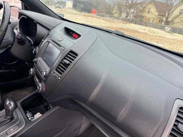 Used 2014 Kia Forte Koup SX w/ SX Premium Package image 14