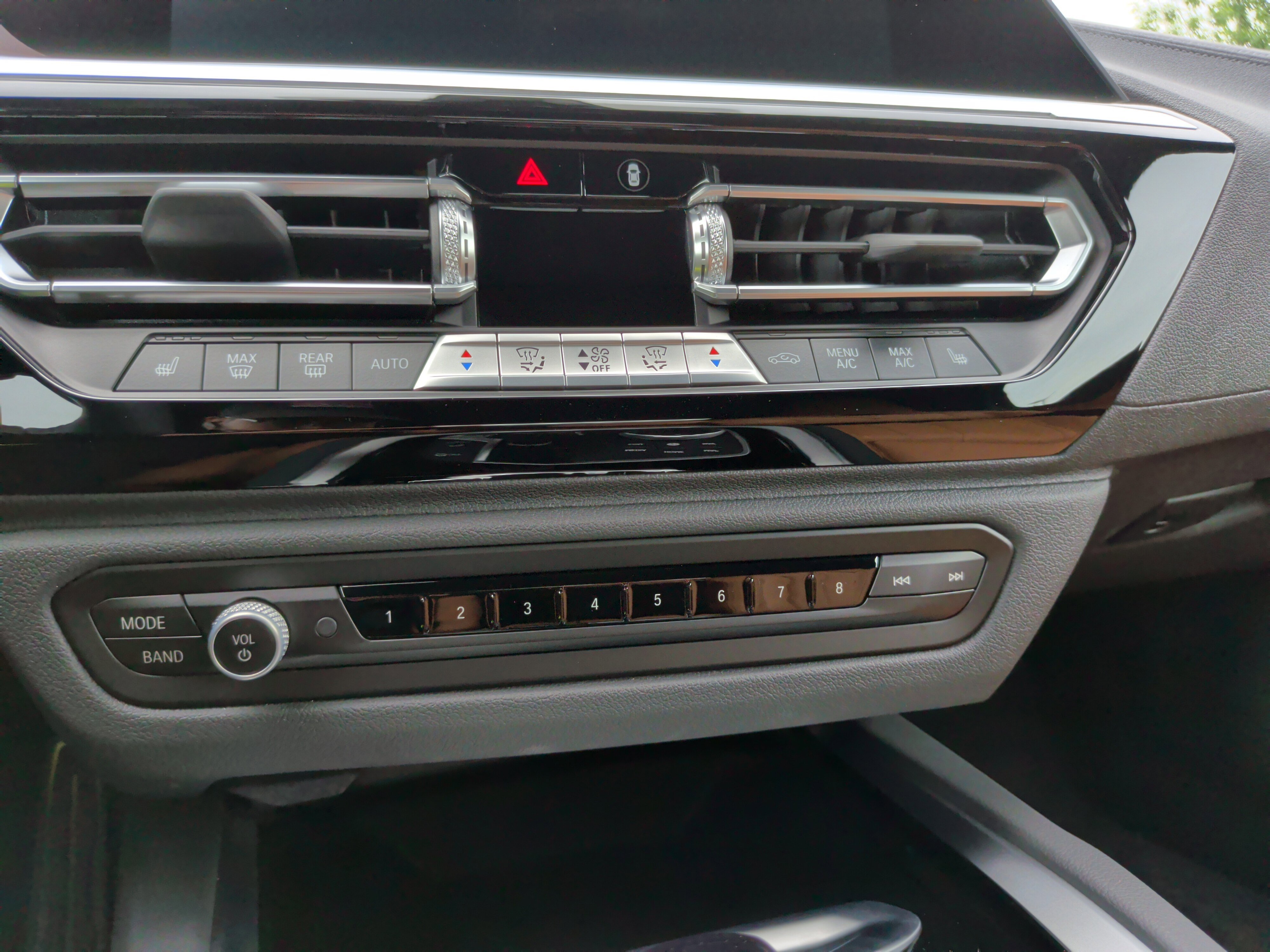 Certified 2026 BMW Z4 M40i w/ Premium Package image 19