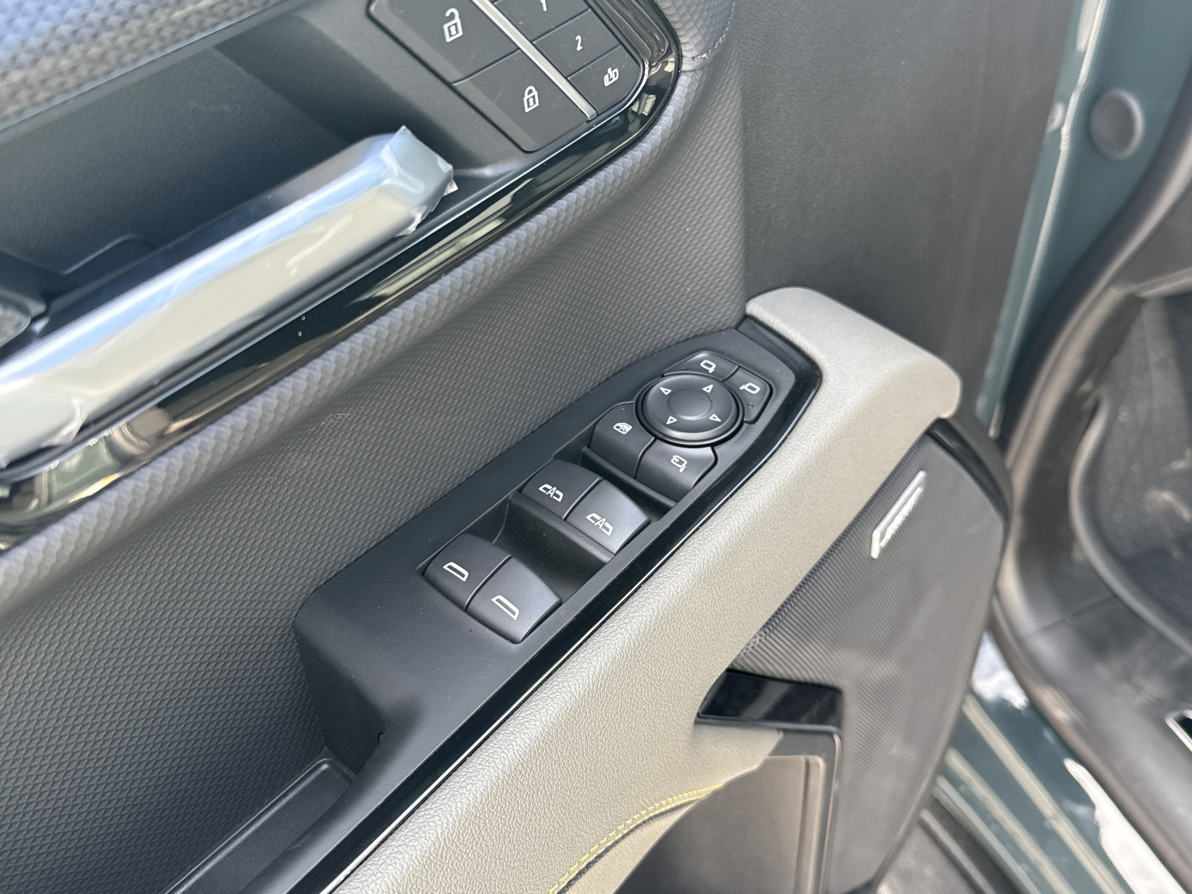 New 2026 Chevrolet Silverado 1500 ZR2 image 16