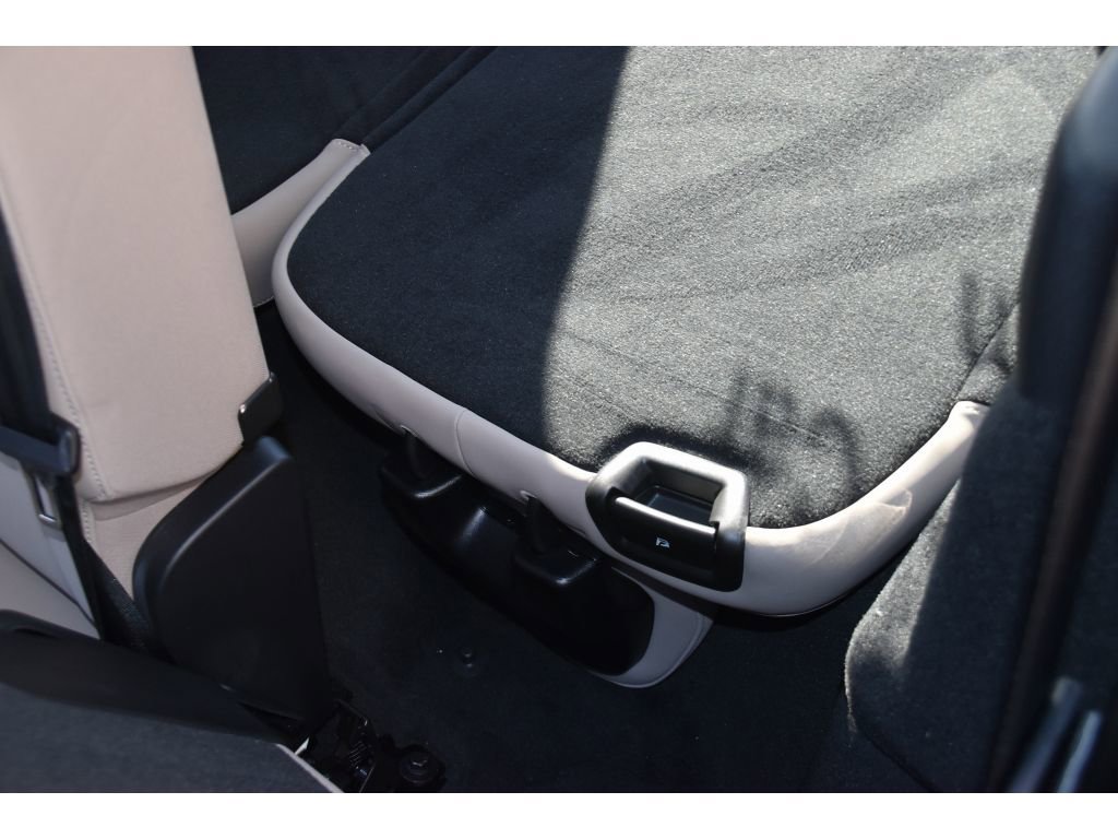 Certified 2026 Volvo XC90 B5 Plus image 16