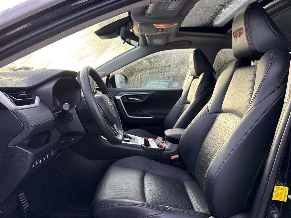 Used 2020 Toyota RAV4 TRD Off-Road image 16