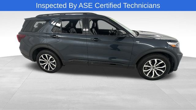 Used 2023 Ford Explorer ST-Line w/ Class IV Trailer Tow Package image 2