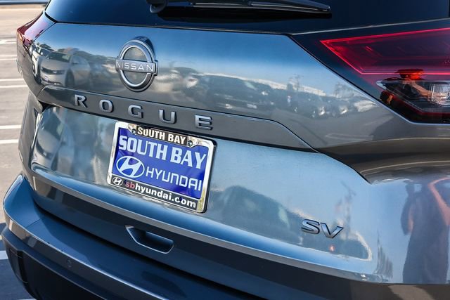 Used 2024 Nissan Rogue SV image 7