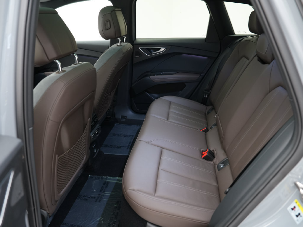 Used 2023 Audi Q4 e-tron Premium Plus w/ Premium Plus AWD/4WD image 28