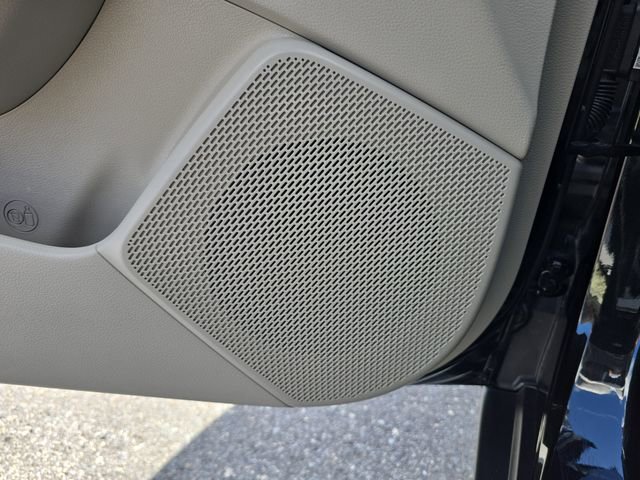 Used 2024 Kia Soul EX image 17