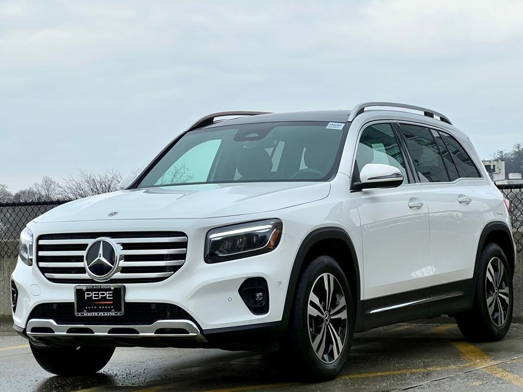 Certified 2025 Mercedes-Benz GLB 250 4MATIC image 4