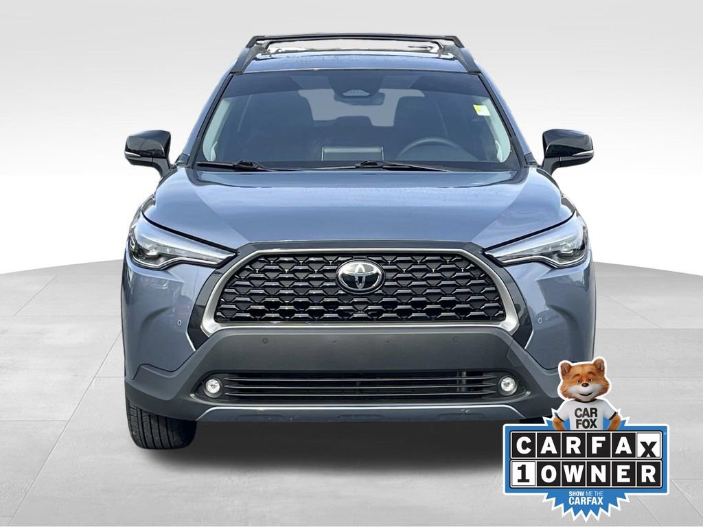 Used 2025 Toyota Corolla Cross XLE w/ Convenience Package image 9