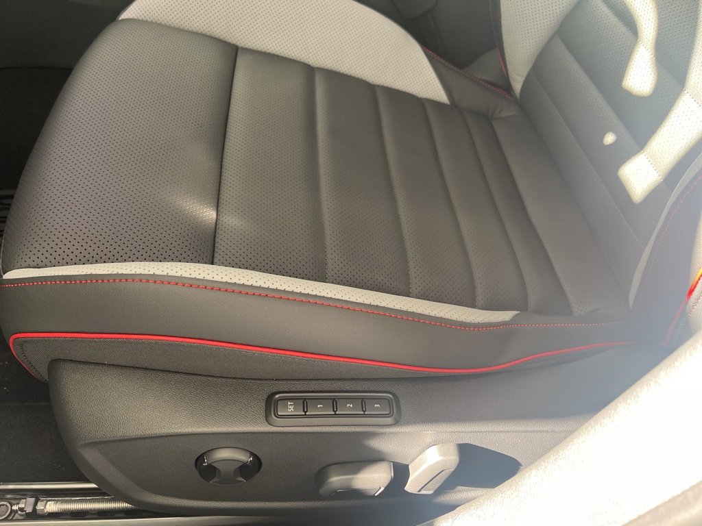 New 2026 Volkswagen GTI SE image 15