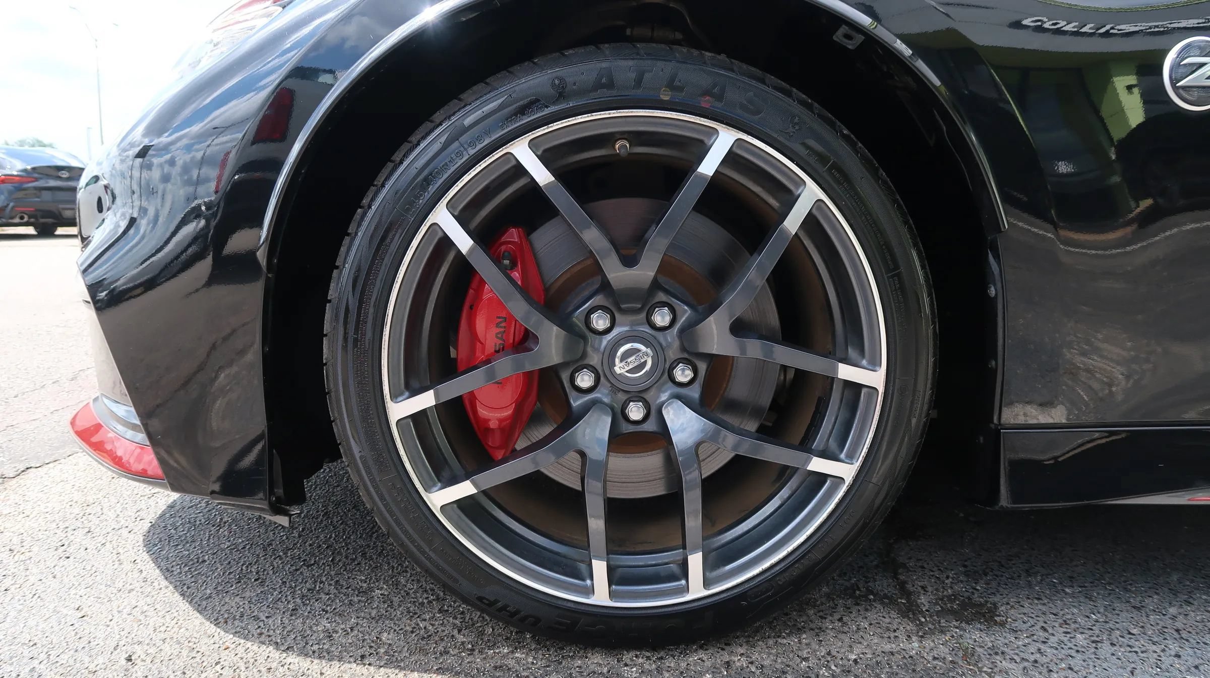 Used 2019 Nissan 370Z NISMO RWD image 42