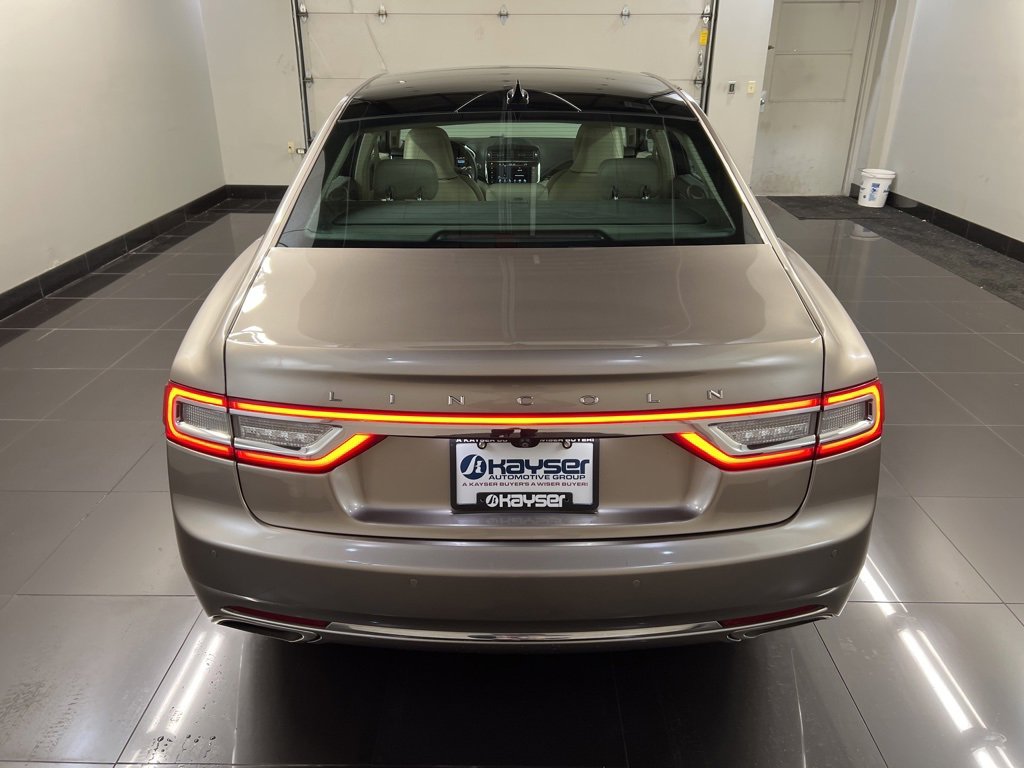 Used 2019 Lincoln Continental Select w/ Continental Climate Package image 5