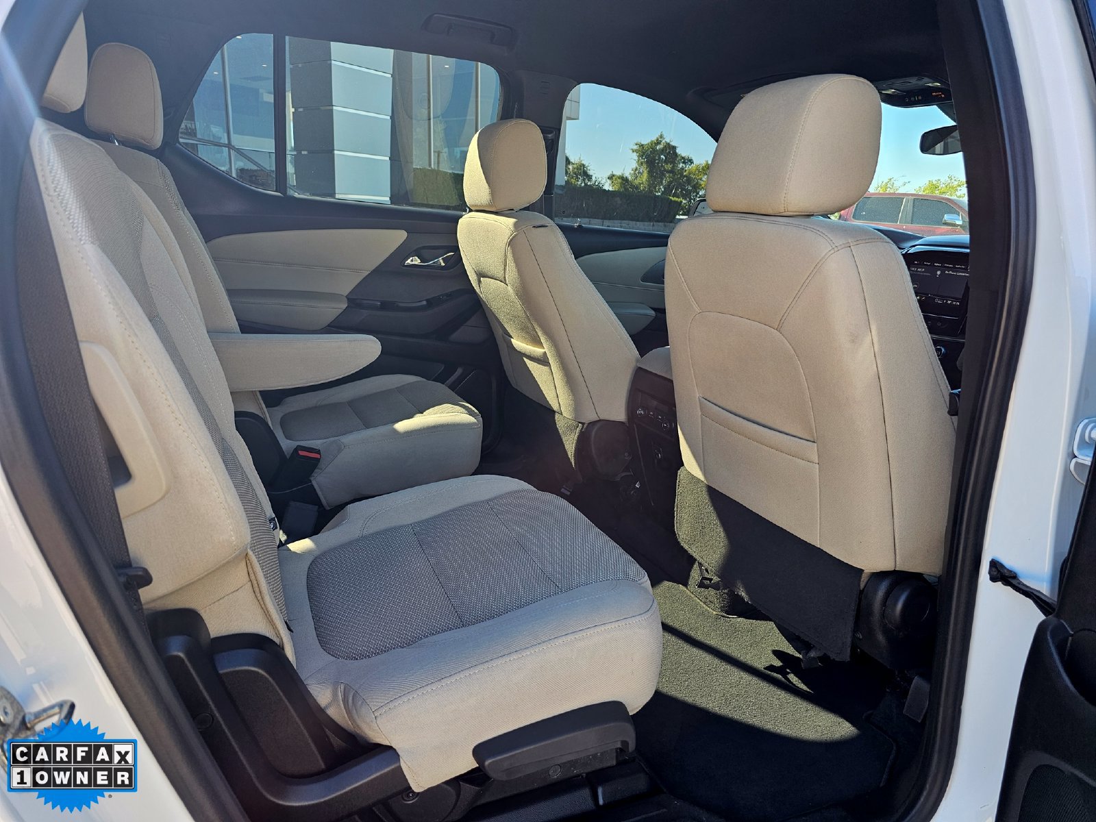 Used 2023 Chevrolet Traverse LT AWD/4WD image 40