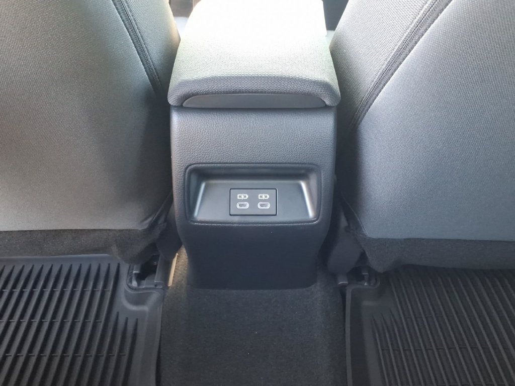 Certified 2026 Toyota Corolla SE FWD image 4
