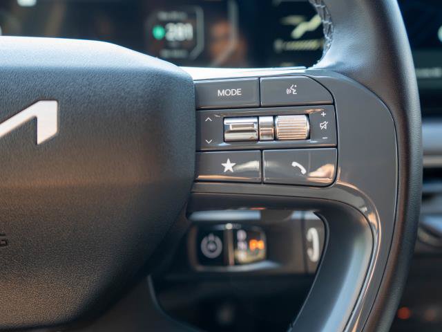 Certified 2024 Kia EV9 Wind AWD/4WD image 23