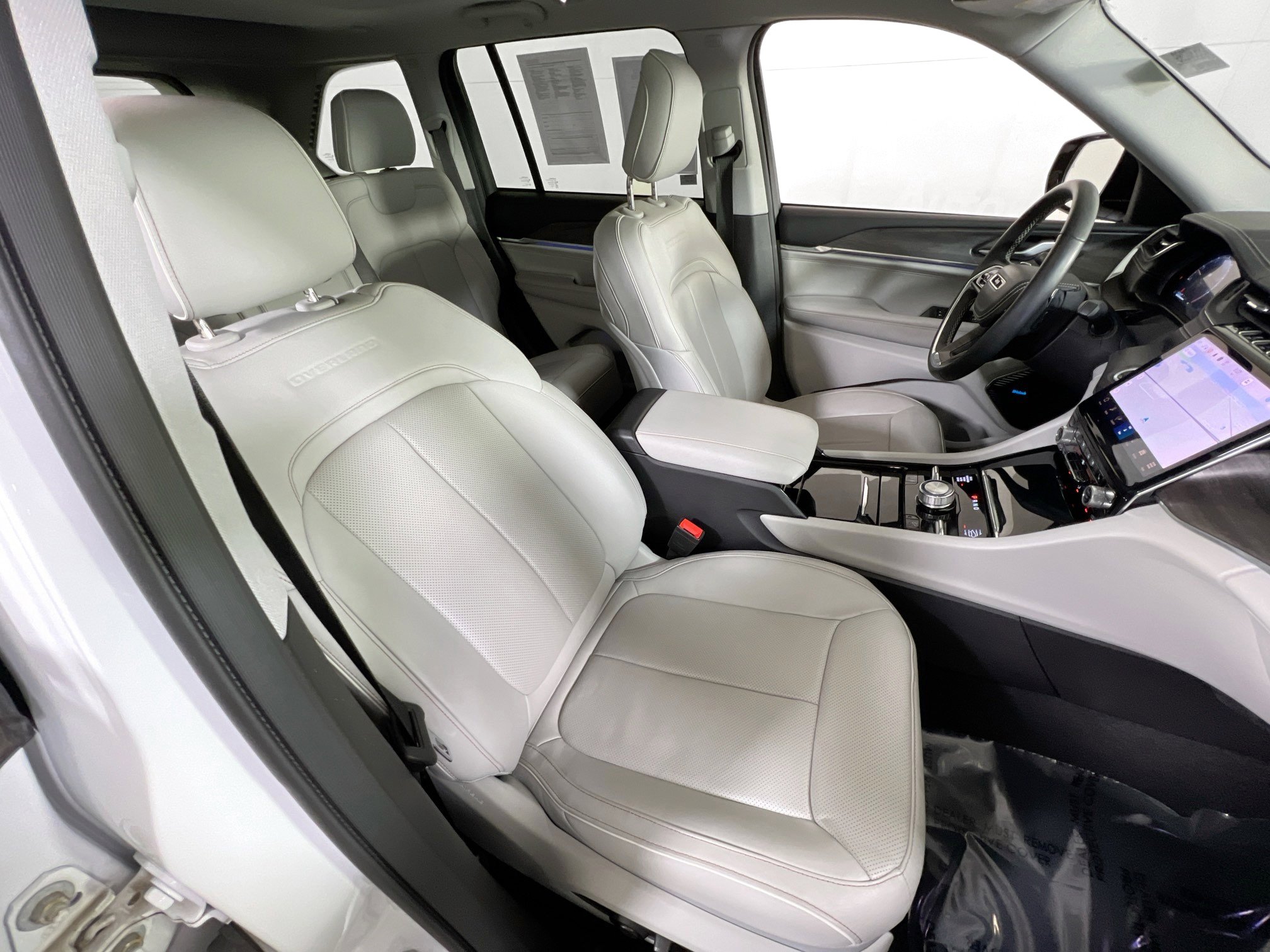 Used 2022 Jeep Grand Cherokee Overland image 28