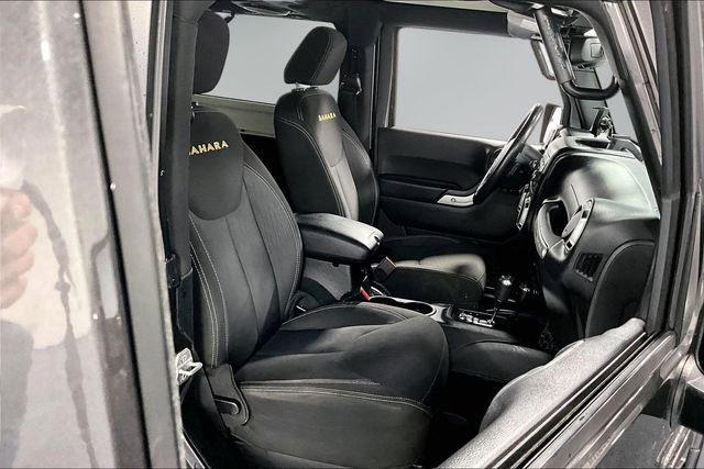 Used 2014 Jeep Wrangler Sahara w/ Connectivity Group AWD/4WD image 22