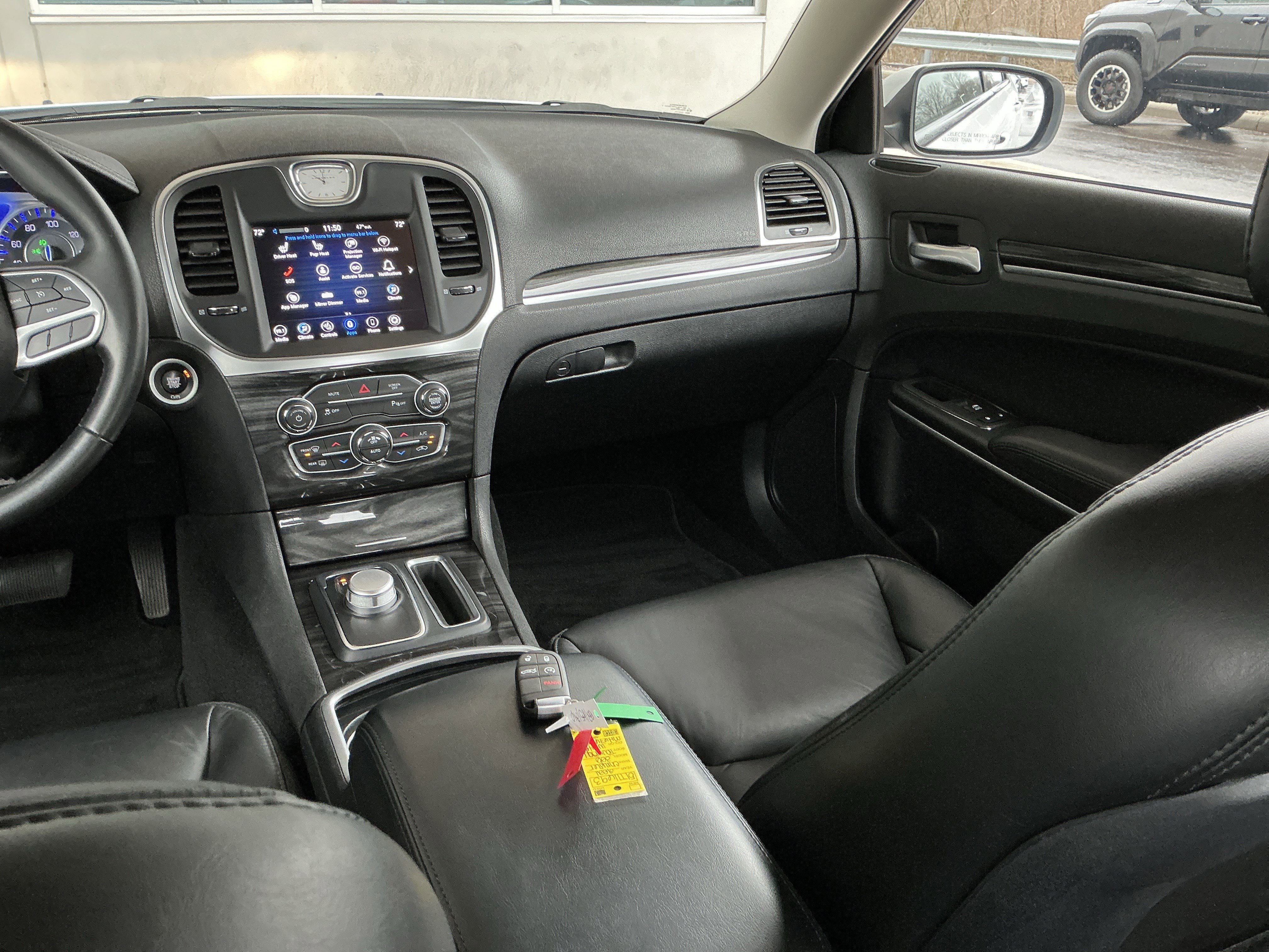 Used 2021 Chrysler 300 Touring L image 16