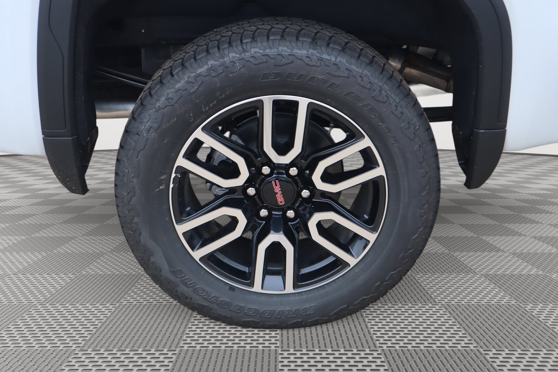 New 2026 GMC Sierra 1500 AT4 w/ Technology Package AWD/4WD image 19