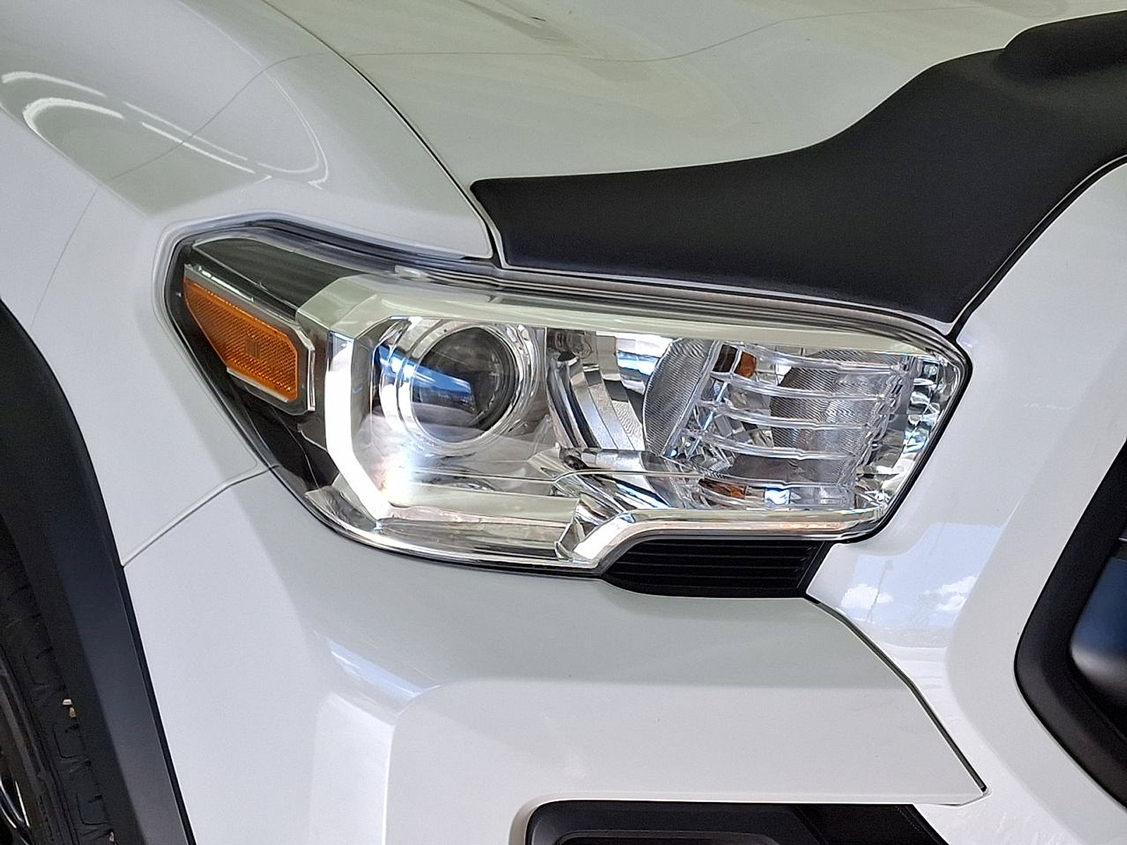 Certified 2021 Toyota Tacoma SR image 28