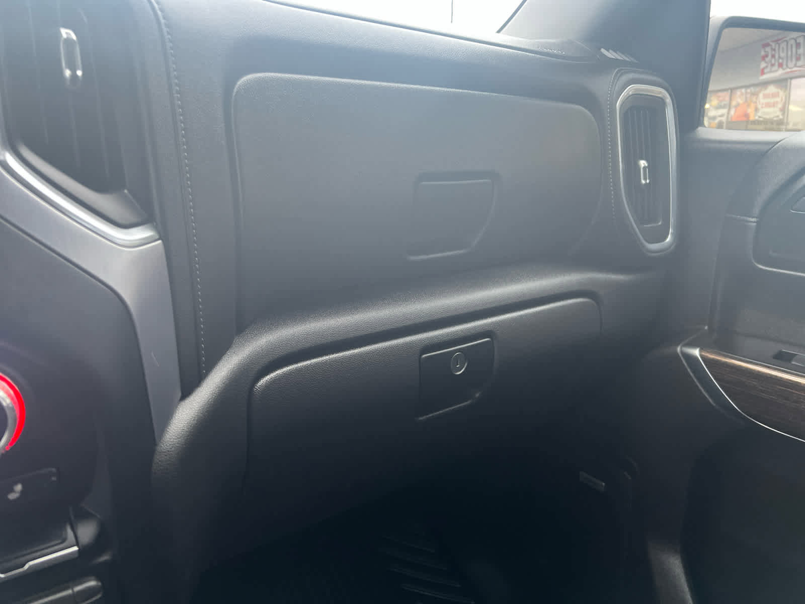 Used 2020 GMC Sierra 1500 Elevation w/ Elevation Value Package image 34