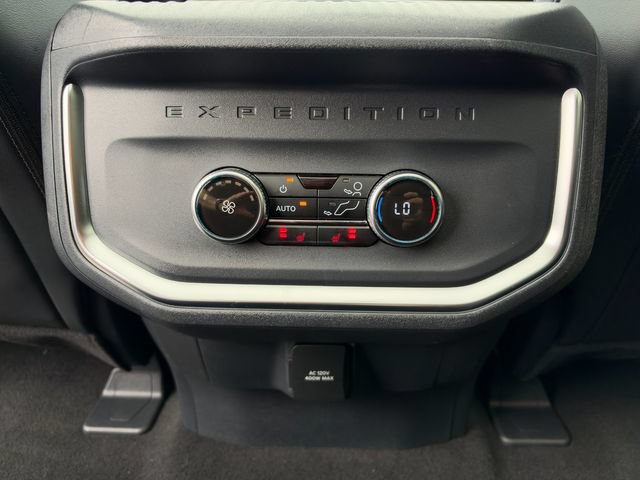 Used 2026 Ford Expedition Max Platinum w/ Stealth Performance Package AWD/4WD image 23