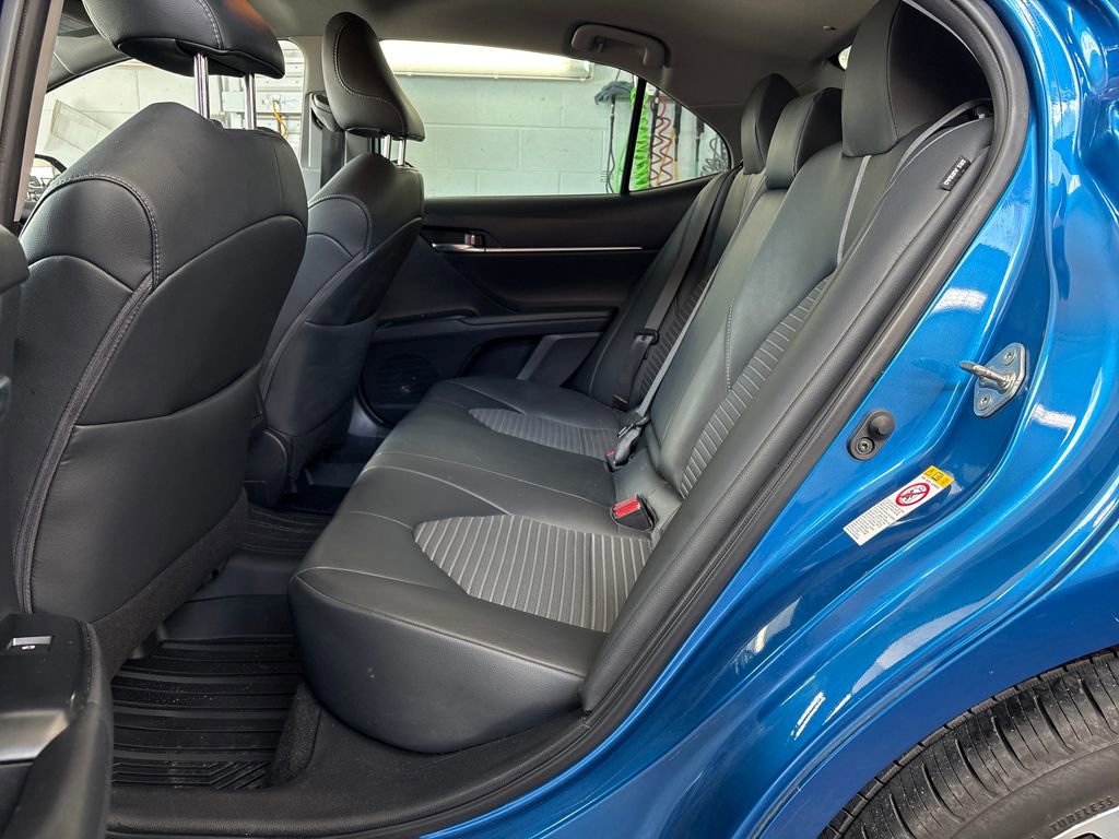 Used 2019 Toyota Camry SE FWD image 28