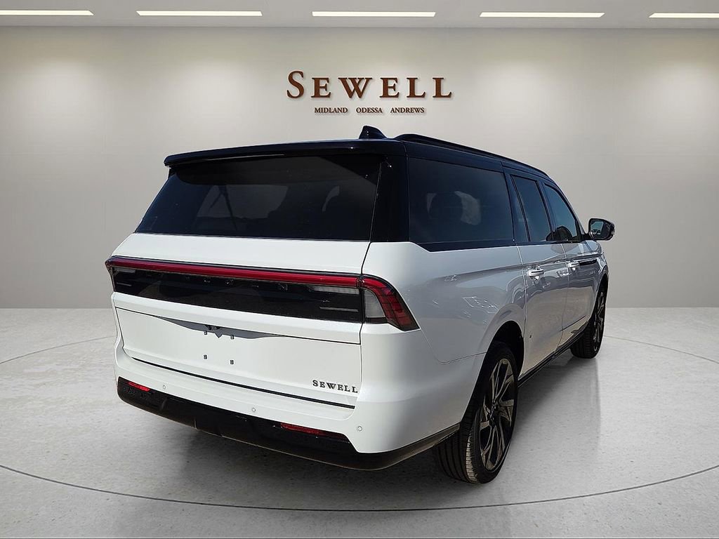 New 2026 Lincoln Navigator Black Label image 4