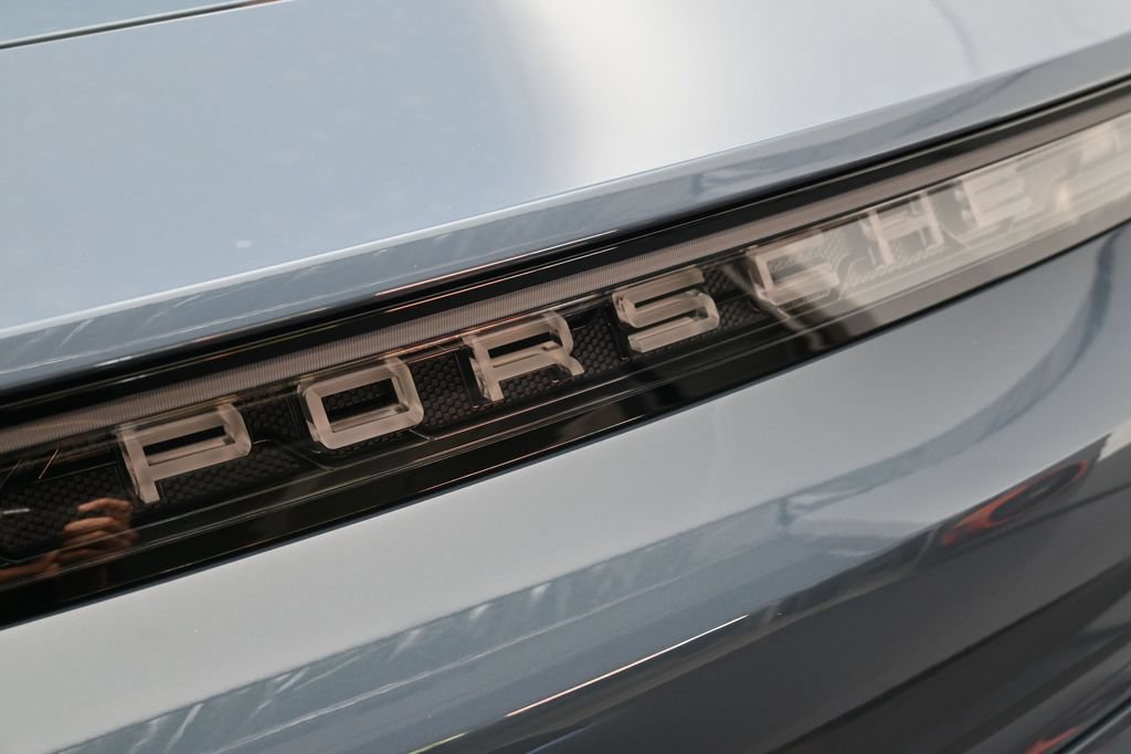 New 2026 Porsche Taycan 4S AWD/4WD image 39