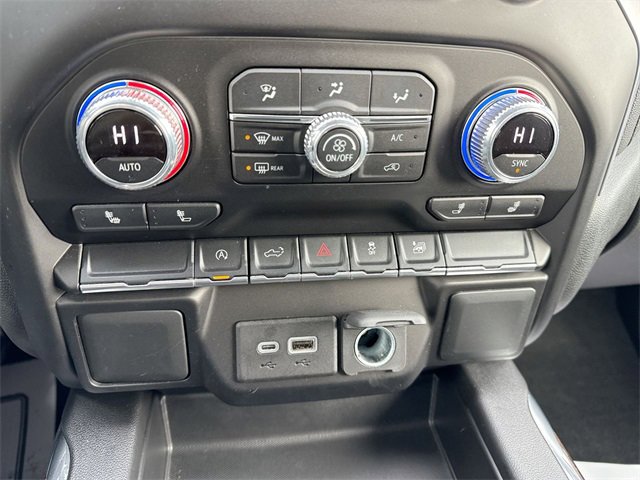 Used 2022 GMC Sierra 1500 Elevation w/ LPO, Elevation Black Package image 19