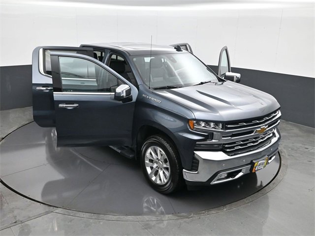 Used 2020 Chevrolet Silverado 1500 LTZ w/ LTZ Premium Package image 29