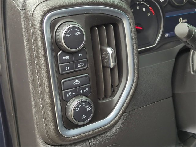 Used 2022 Chevrolet Silverado 1500 LT image 34