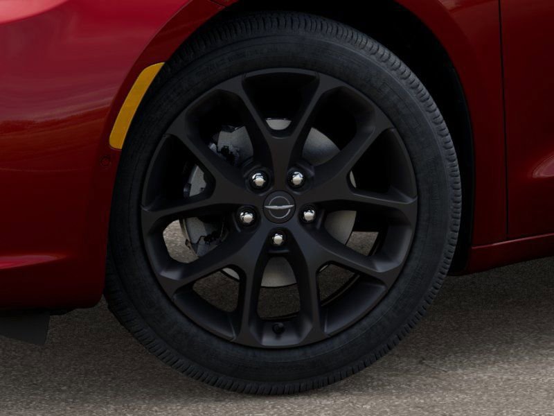 New 2026 Chrysler Pacifica Limited w/ Uconnect Theater Family Group image 10