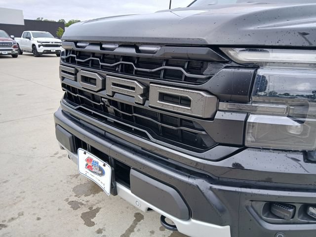 Used 2025 Ford F150 Raptor AWD/4WD image 9