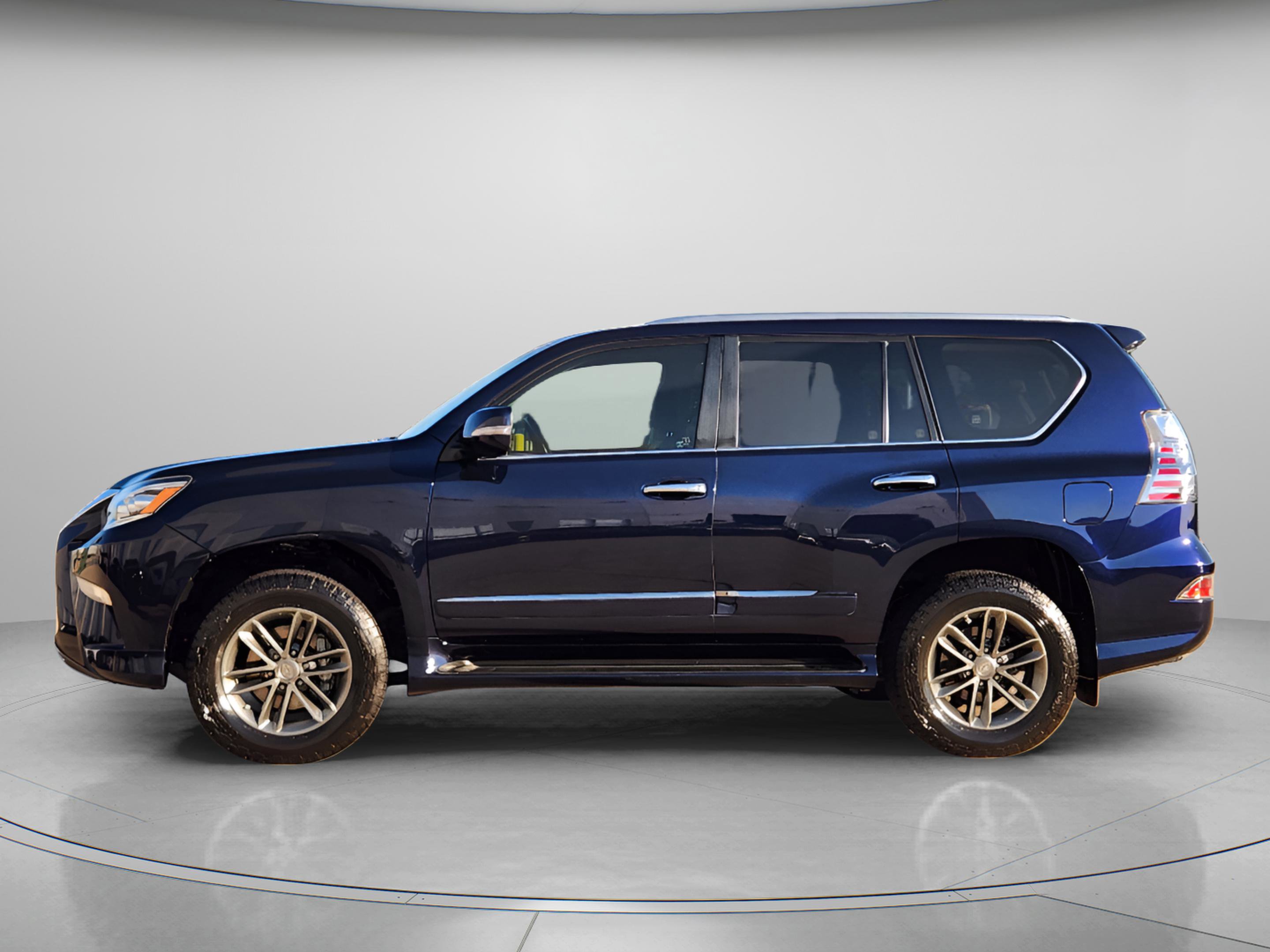Used 2018 Lexus GX 460 Luxury AWD/4WD image 2