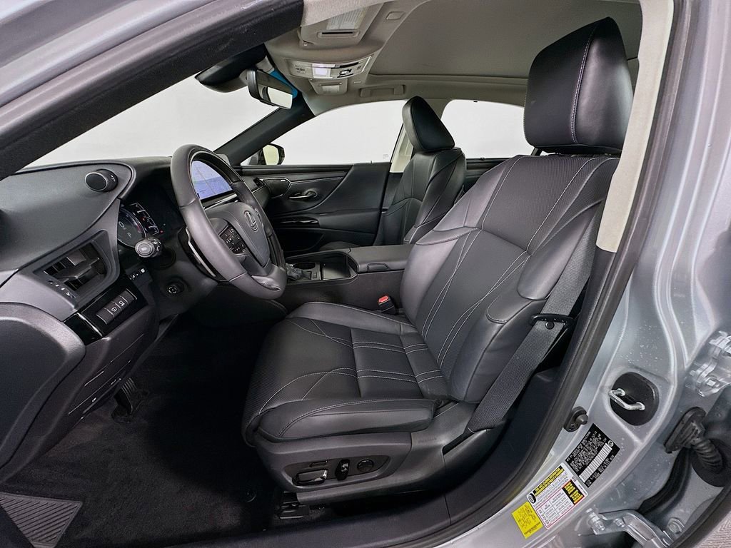 Used 2024 Lexus ES 350 Ultra Luxury w/ Accessory Package (Z2) image 21