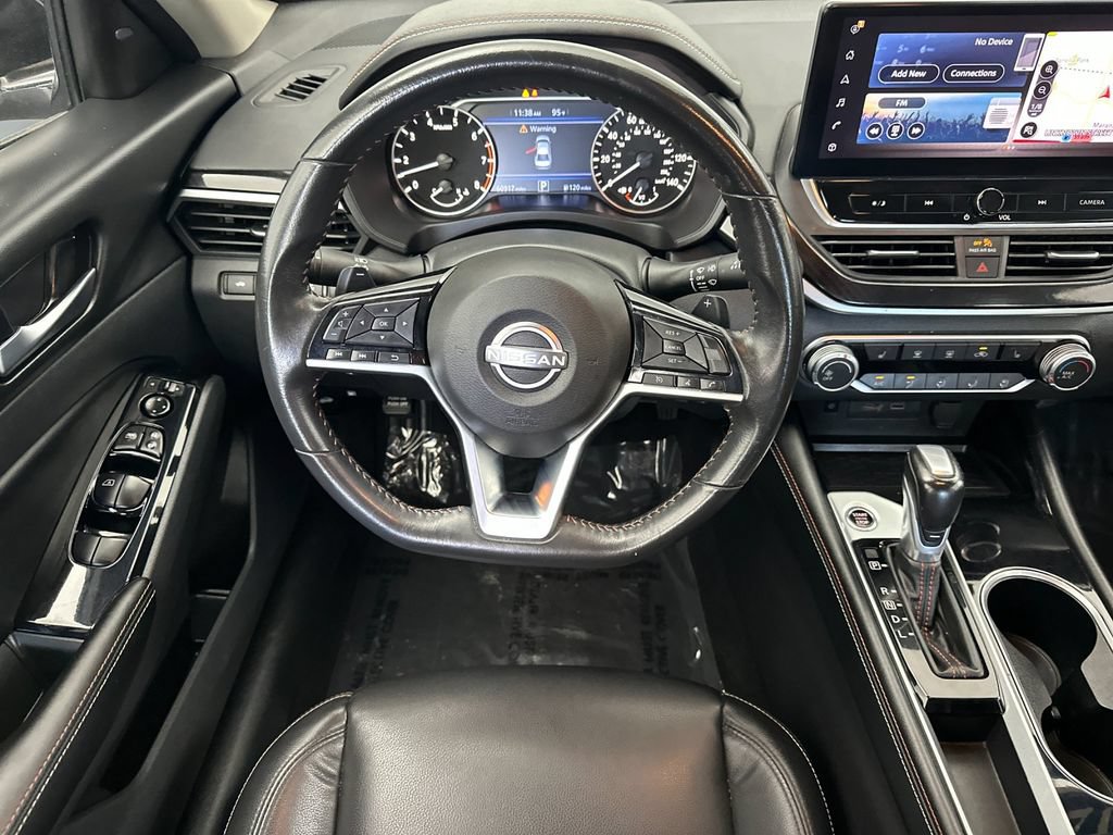 Used 2024 Nissan Altima 2.5 SR w/ SR Premium Package FWD image 13