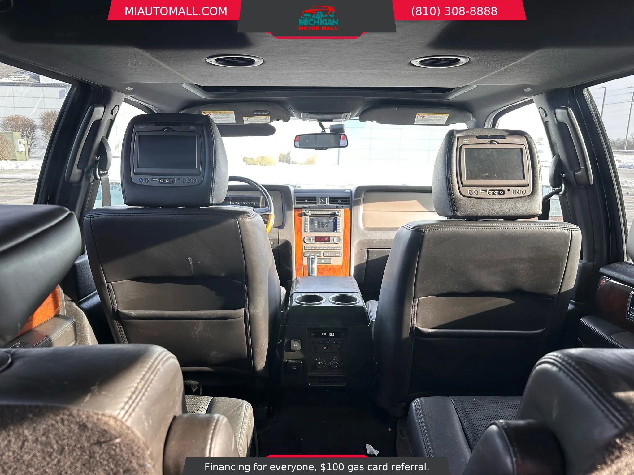 Used 2014 Lincoln Navigator Sport Utility 4D image 20