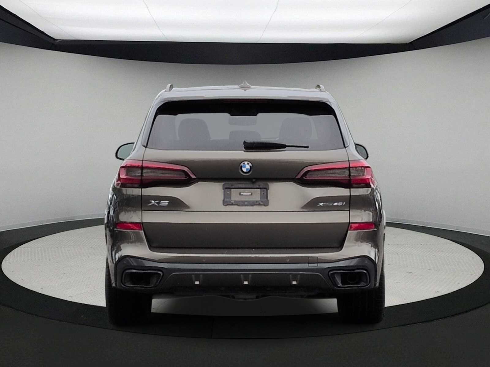 Used 2022 BMW X5 xDrive40i w/ M Sport Package AWD/4WD image 7